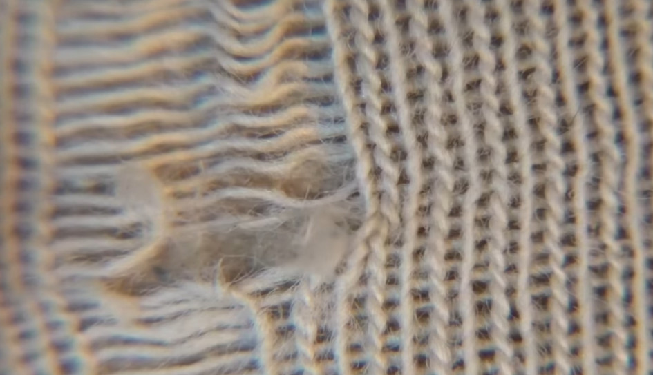 Knitting fault detection